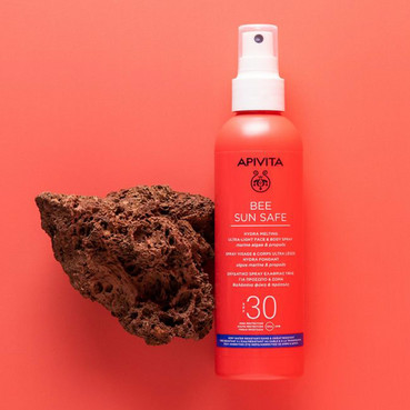 солнцезащитный спрей для лица и тела с spf30 apivita bee sun safe hydra melting ultra light face & body spray spf30 фото