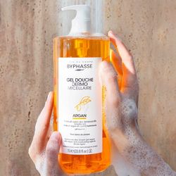 Фитинг бөлмесінде жасырын камера секс