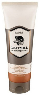 Піна для вмивання на основі козячого молока Daeng Gi Meo Ri Goatmill Cleansing Foam фото