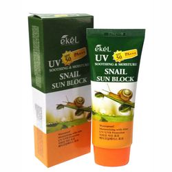 Сонцезахисний крем для обличчя та тіла з муцином равлика з SPF 50 Ekel Soothing & Moisture Snail Sun Block SPF 50 PA+++ фото