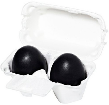 Мило - маска для обличчя з деревним вугіллям Holika Holika Charcoal Egg Soap фото