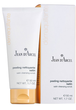 Кремовий скраб для свіжого кольору обличчя  фото